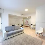 Ampio E Luminoso Galleria Appartement