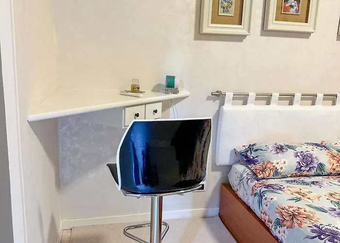 Ampio E Luminoso Galleria Apartamento